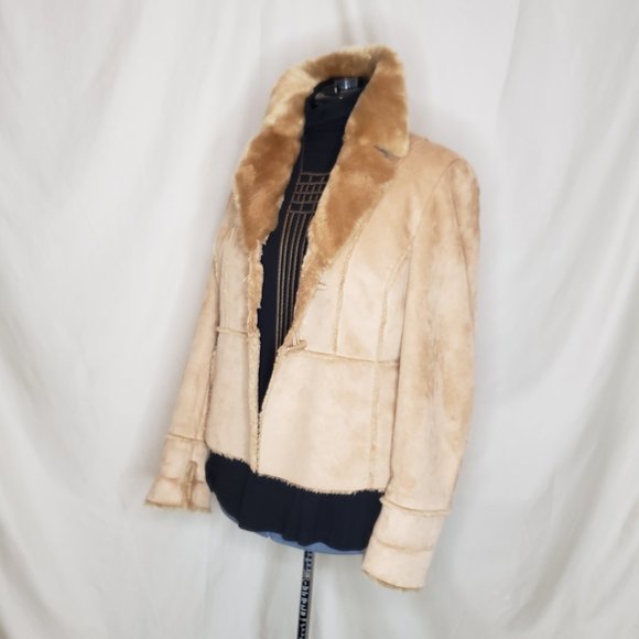 NYC and CO Faux Shearling Furry Jacket - Picture 9 of 15